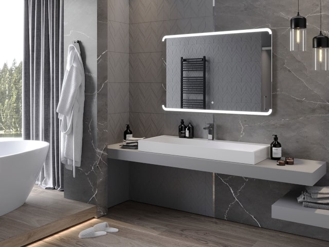 Sienas spogulis ar apgaismojumu