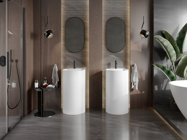 Pelēkas marmora flīzes vannas istabā