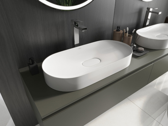 Vannas istaba ar skapjiem