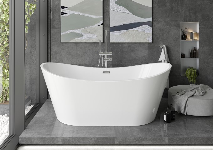 Brīvstāvošās vannas baltās