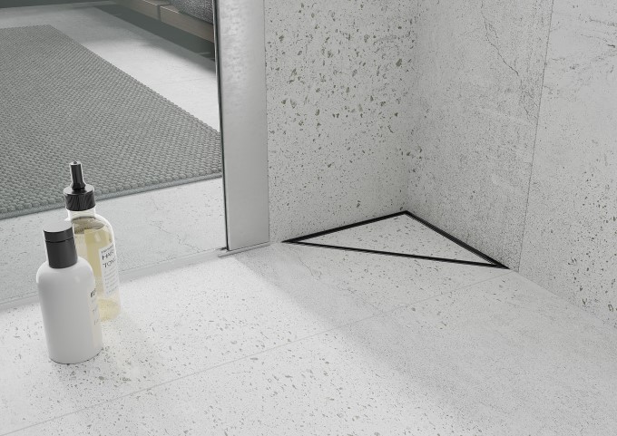 punktveida liniāras notekas