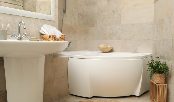 Kāpēc ir vērts apdarināt vannu?