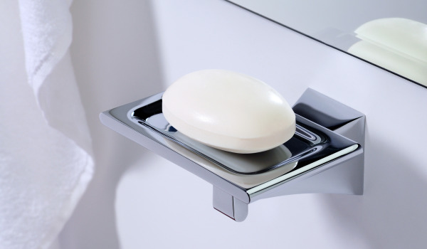 Stilīgas un funkcionālas ziepju trauciņi vannas istabā