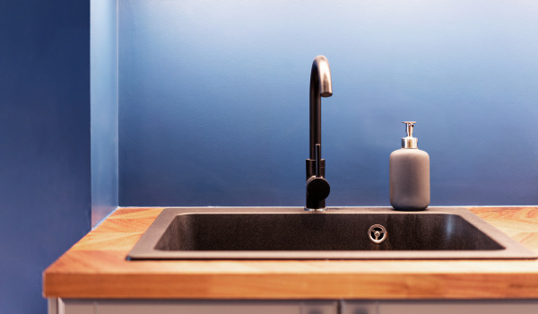 Kā salabot ziepju dozatoru?