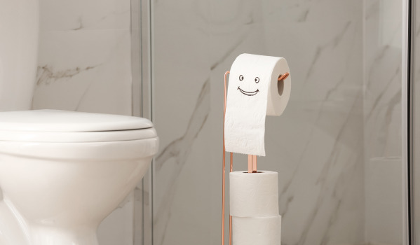 Bez urbšanas - bezinvazīvs tualetes papīra turētājs