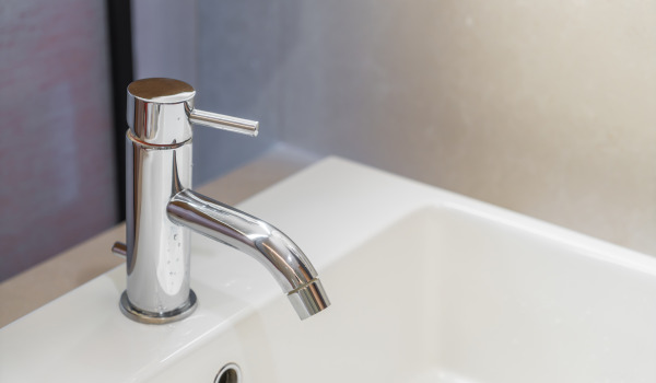 Kādu izlietnes maisītāju izvēlēties?