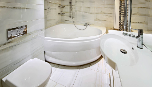 Stūra vannas - ideāli izmantota telpa