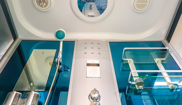 Kā tīrīt dušas kabīni?