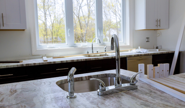 Kā atjaunot granīta izlietni?