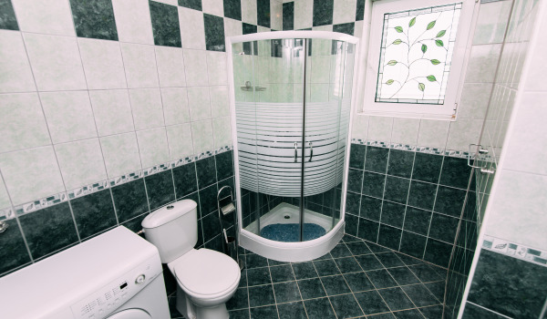 Kā izvēlēties dušas sifonu?