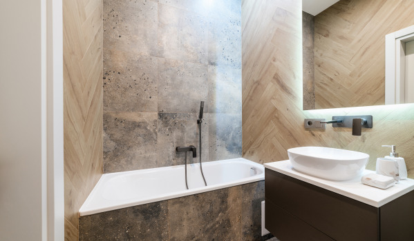 Vanna nelielai vannas istabai