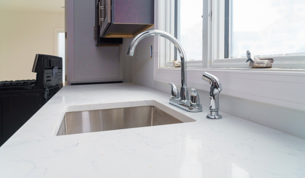 Kur uzstādīt trauku statīvu?