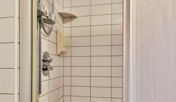 Kā izvēlēties punktveida dušas komplektu?