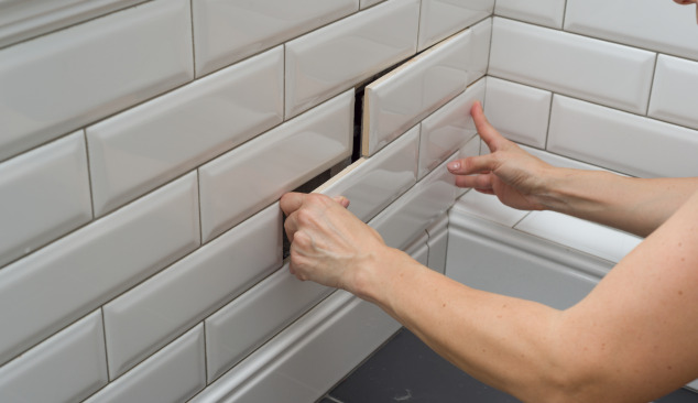 Kā montēt sienas līnijas noteku?