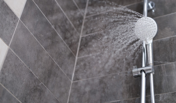 Kā izvēlēties dušas rokturus?