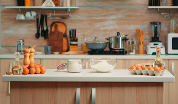 Kāda tapete piemērota virtuvei? Izvietojumi, cena un praktiskums