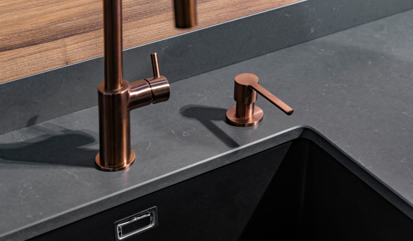 Izlietne ar dozatoru, jeb praktiska izlietne