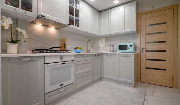 Izlietne blakus plīts - vai tas izdosies?