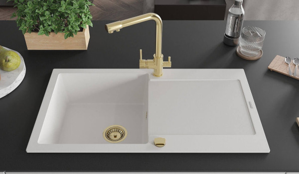 Kā uzstādīt jaucējkrānu izlietnē?