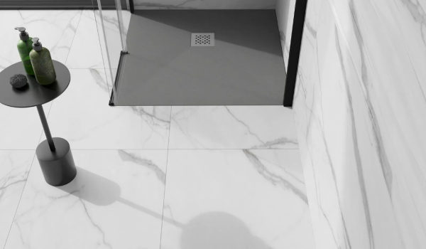 Kā iztīrīt sifonu dušas paliktņa un lineārā notekcaurulē?