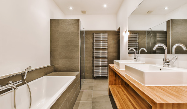 Iebūvējamās vannas sistēmas - modernās vannas istabas pamats